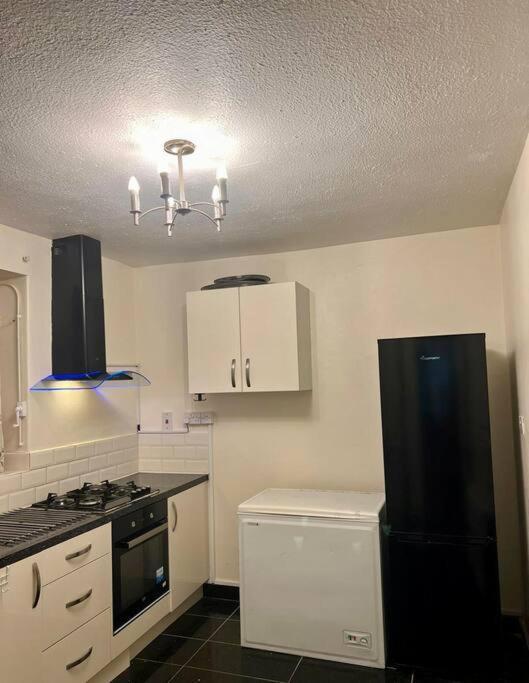 2 Bedroom Flat In Vauxhall, لندن المظهر الخارجي الصورة
